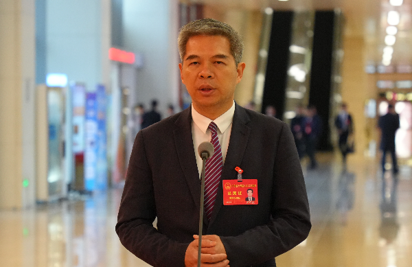 省人大代表、揭陽普寧市中醫醫院院長羅列波：構建醫養聯合服務體 提升中醫藥適老服務